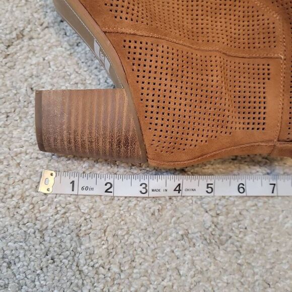 TOMS Ankle Booties Lunata Brown Suede Perforated Booties Size 7.5 - Picture 5 of 7